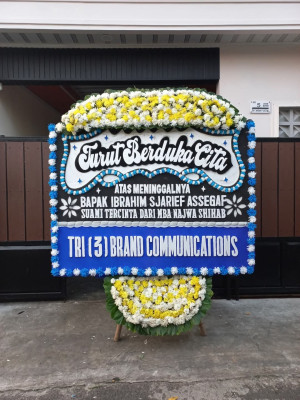 Papan Bunga Duka di Danau Seluluk